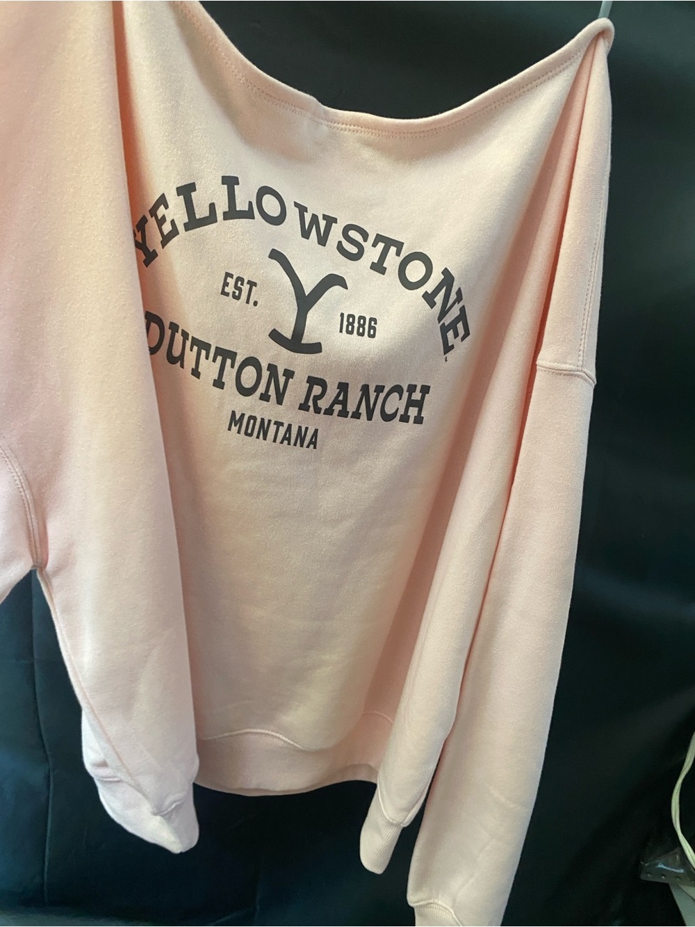 Yellowstone Dutton Ranch
Woman pullover sweater - Picture 2 of 3
